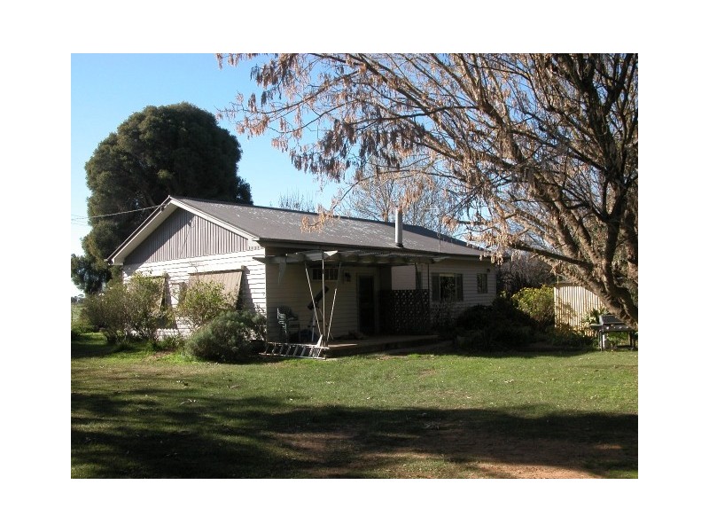 182 Union Road, Katandra West VIC 3634