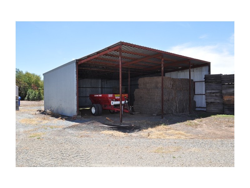 545 Old Dookie Road, Shepparton East VIC 3631