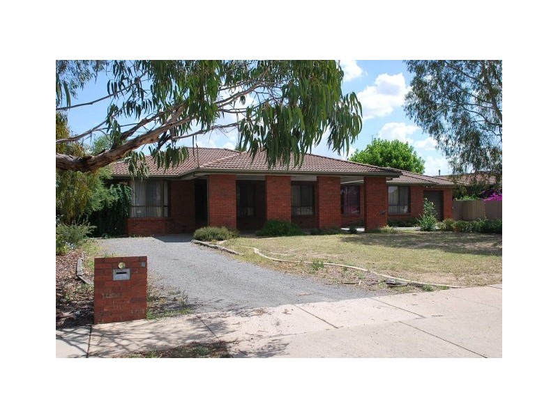 25 Hovell Crescent, Shepparton VIC 3630