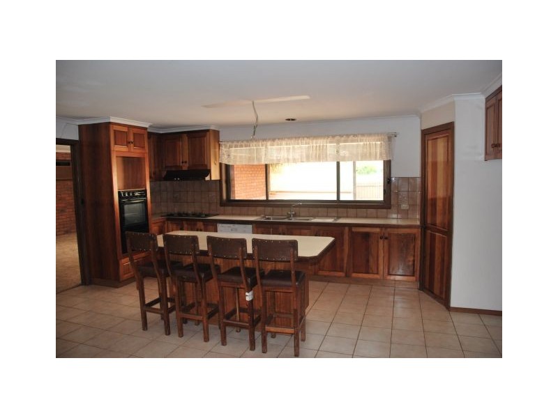 25 Hovell Crescent, Shepparton VIC 3630