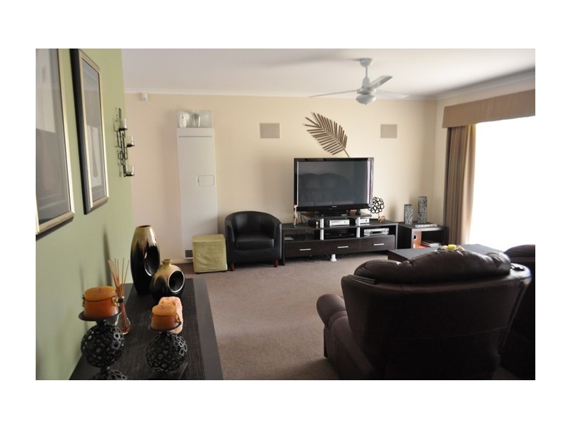 18 Coomboona Street, Shepparton VIC 3630