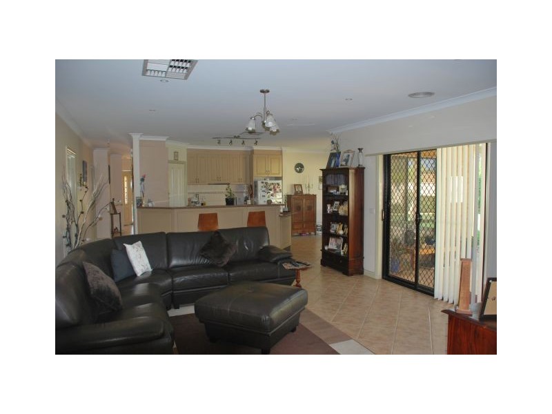 7 Sam Court, Shepparton VIC 3630