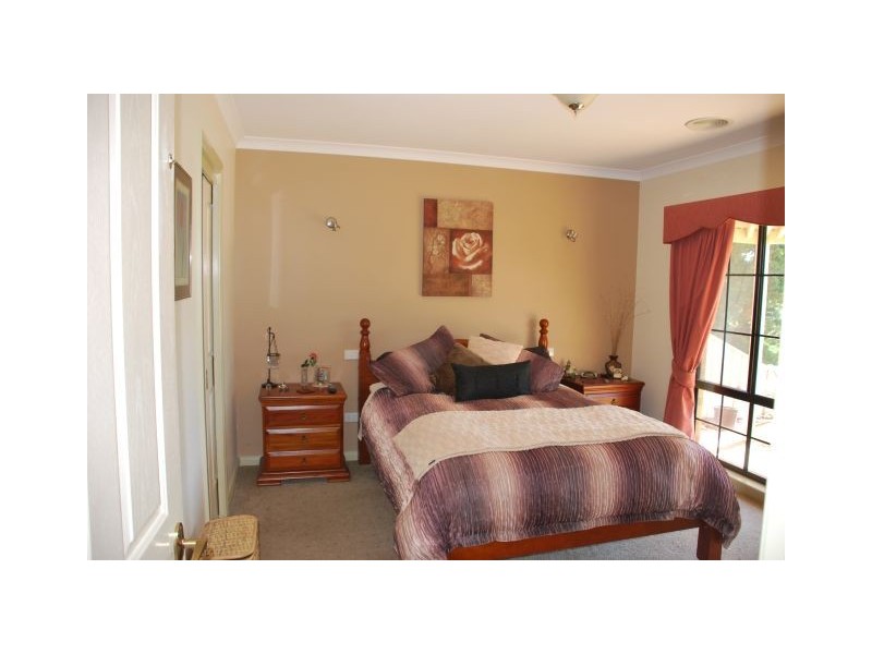 7 Sam Court, Shepparton VIC 3630