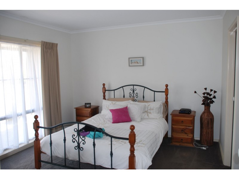 17 Cougar Place, Shepparton VIC 3630