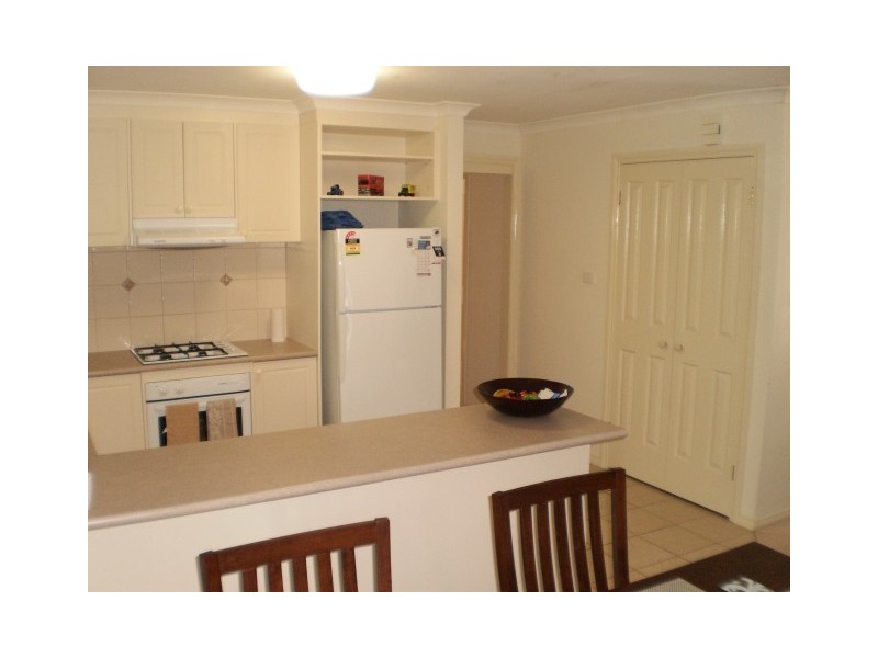 2/17 Menzies Crescent, Shepparton VIC 3630