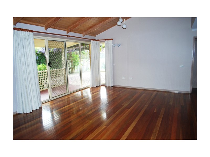 43 Delisle Ave, Shepparton VIC 3630