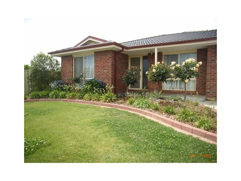 13 Pine Road, Shepparton VIC 3630