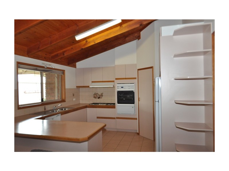 17 John Gray Avenue, Mooroopna VIC 3629