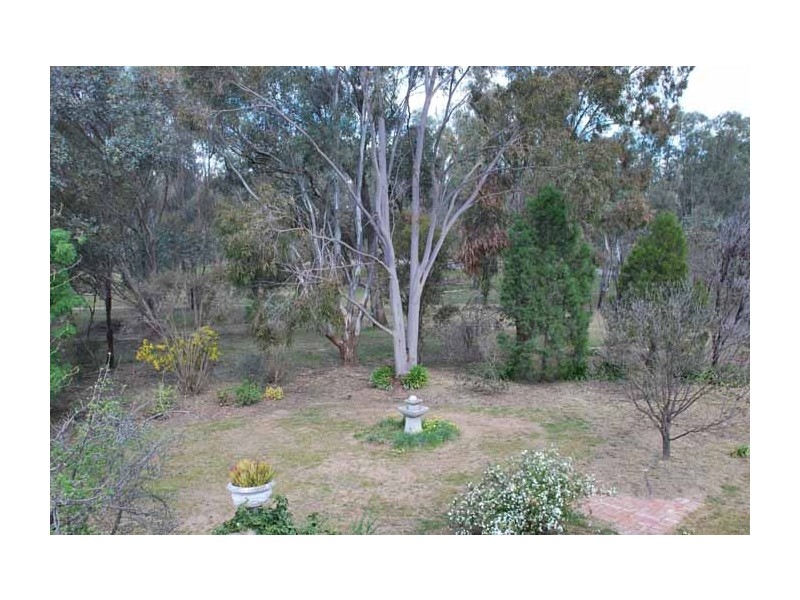 2 Edgewater Road, Kialla VIC 3631