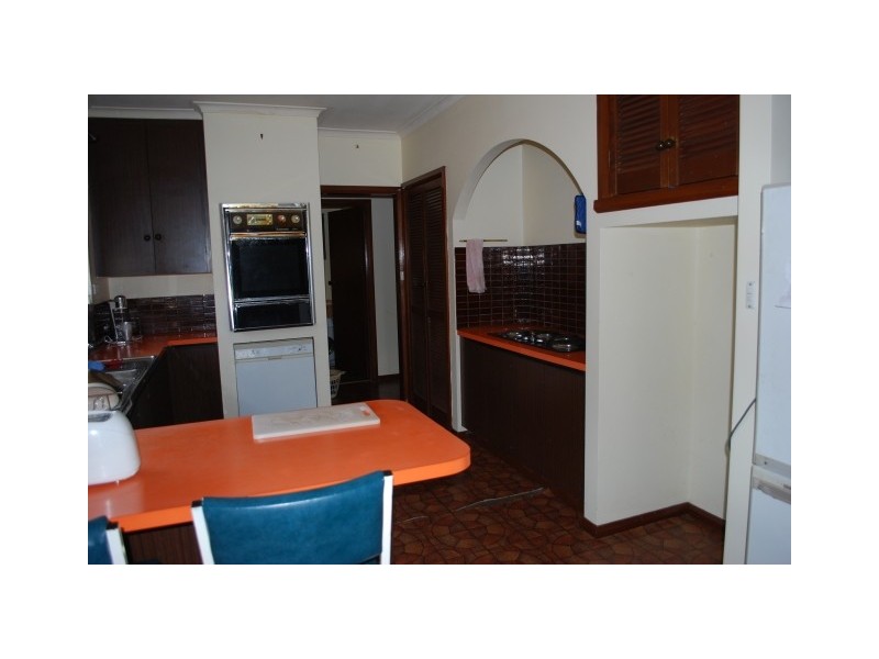 16 Baker Crescent, Mooroopna VIC 3629