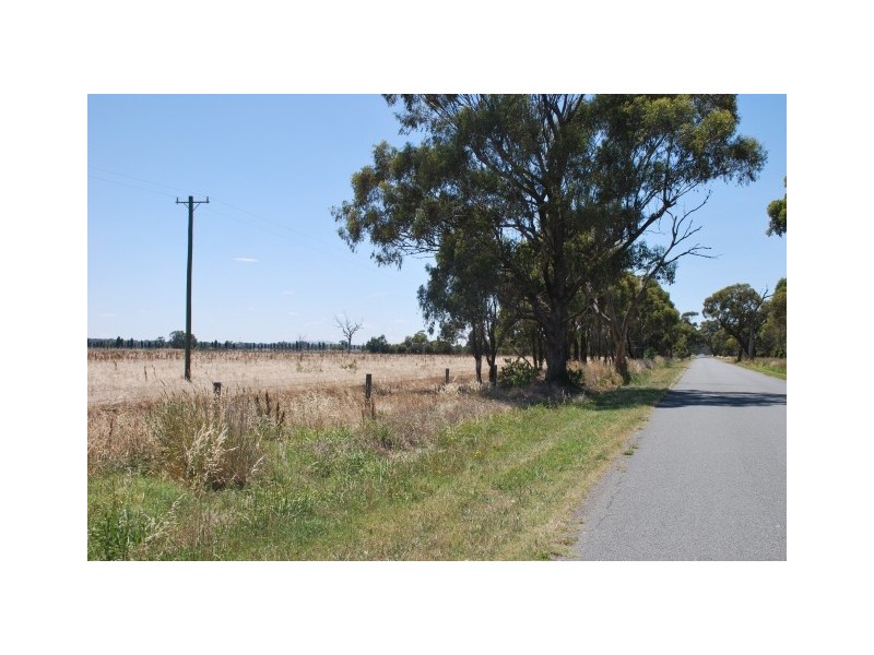 835 River Road, Kialla East VIC 3631