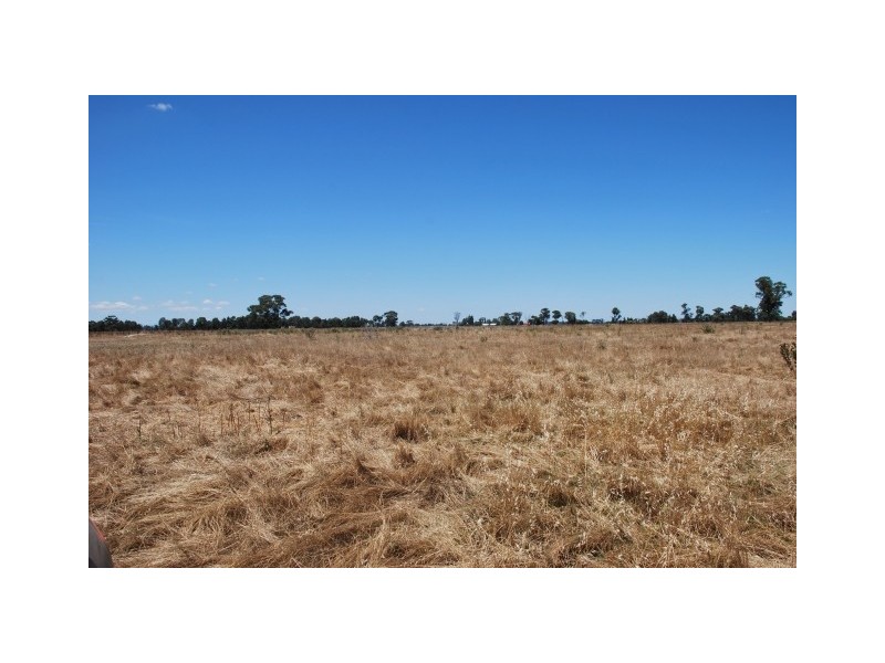 835 River Road, Kialla East VIC 3631