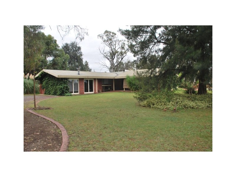 895 River Road, Kialla East VIC 3631