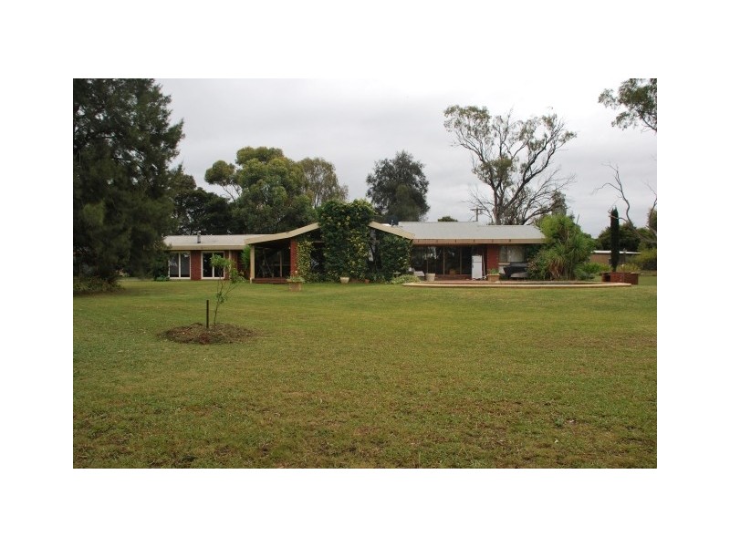 895 River Road, Kialla East VIC 3631