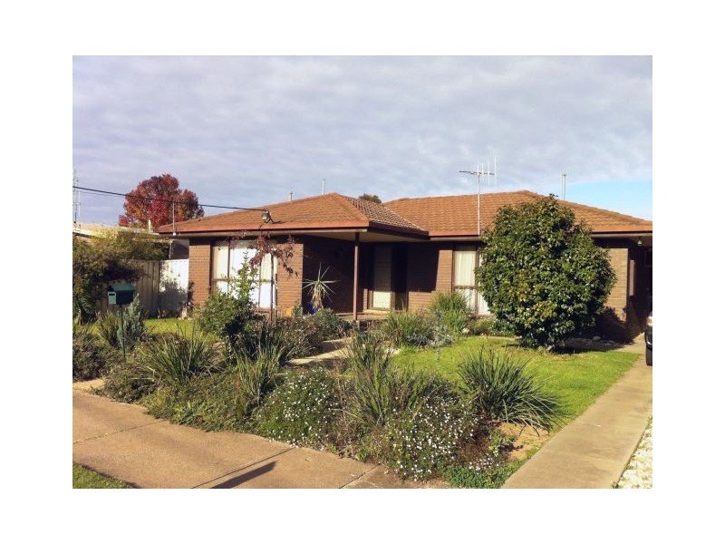 17 Ross Street, Mooroopna VIC 3629