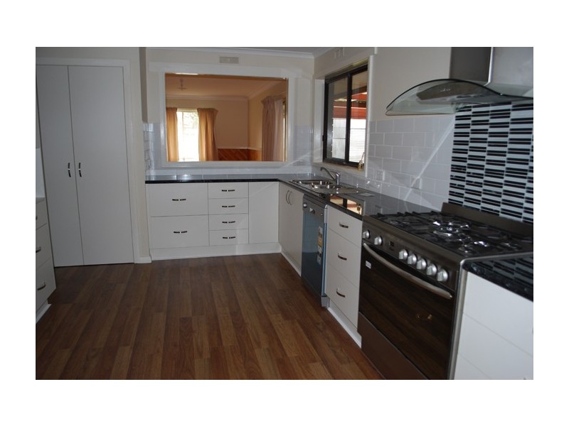 15 McFarlane Road, Mooroopna VIC 3629