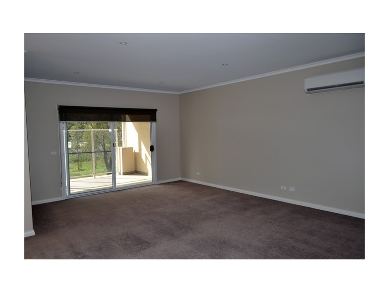 31 Salamander Terrace, Shepparton VIC 3630