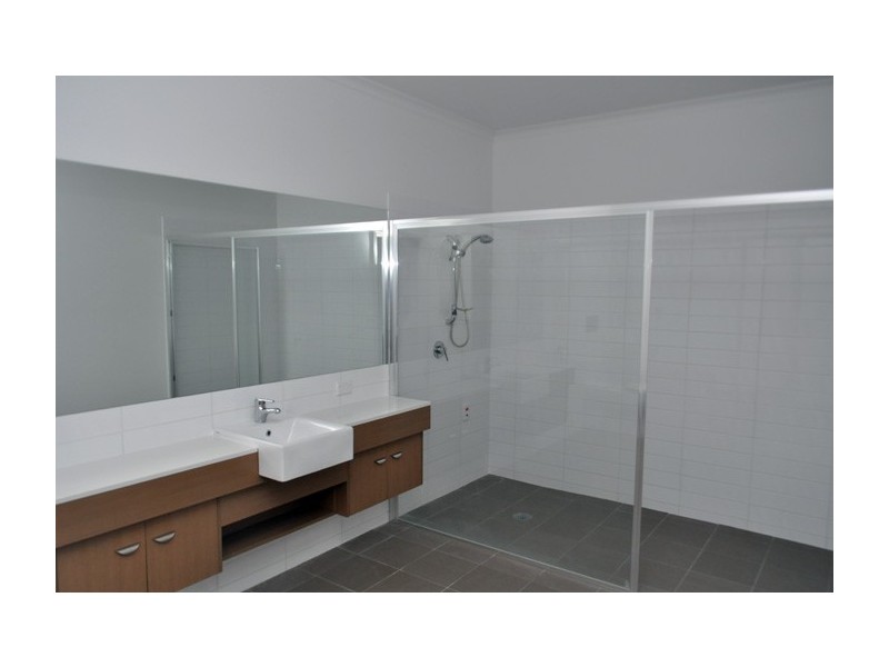 31 Salamander Terrace, Shepparton VIC 3630