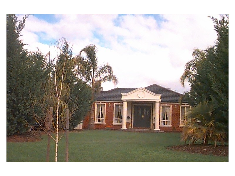 8 Urana Court, Kialla VIC 3631