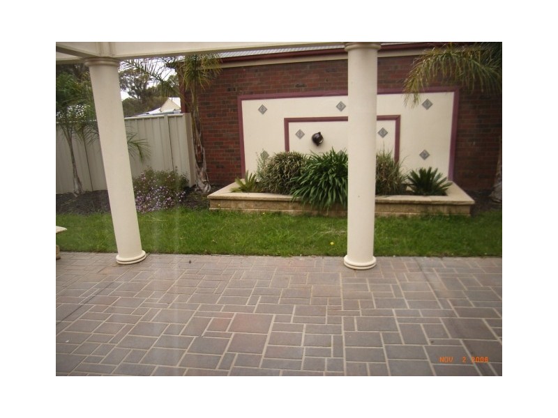 8 Urana Court, Kialla VIC 3631