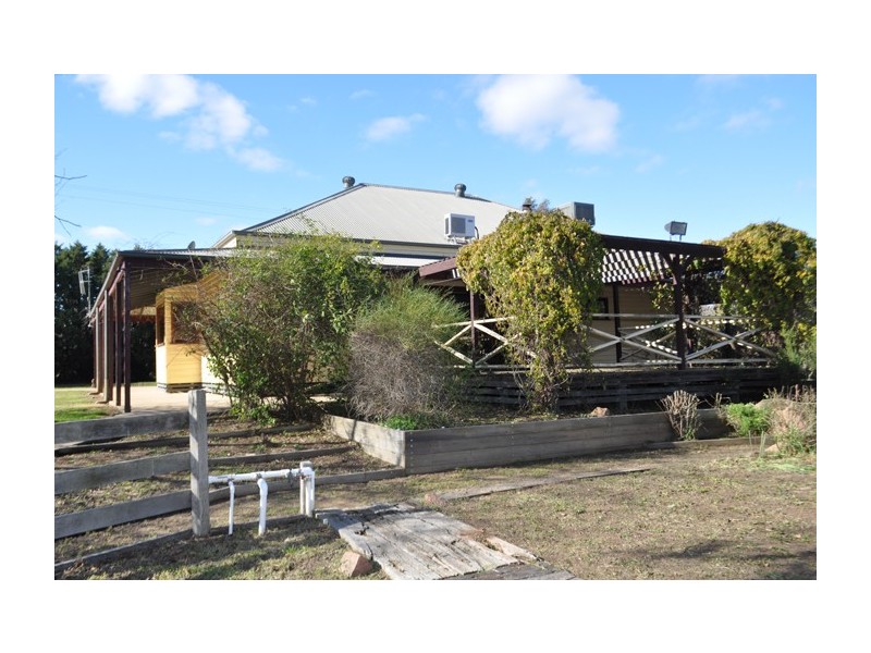 7585 Goulburn Valley Highway, Kialla VIC 3631