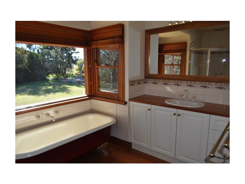 7585 Goulburn Valley Highway, Kialla VIC 3631