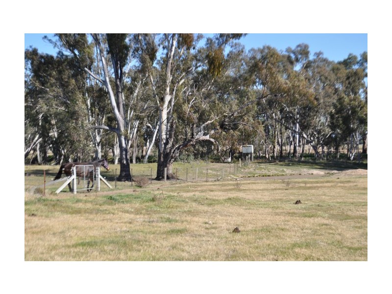 7585 Goulburn Valley Highway, Kialla VIC 3631