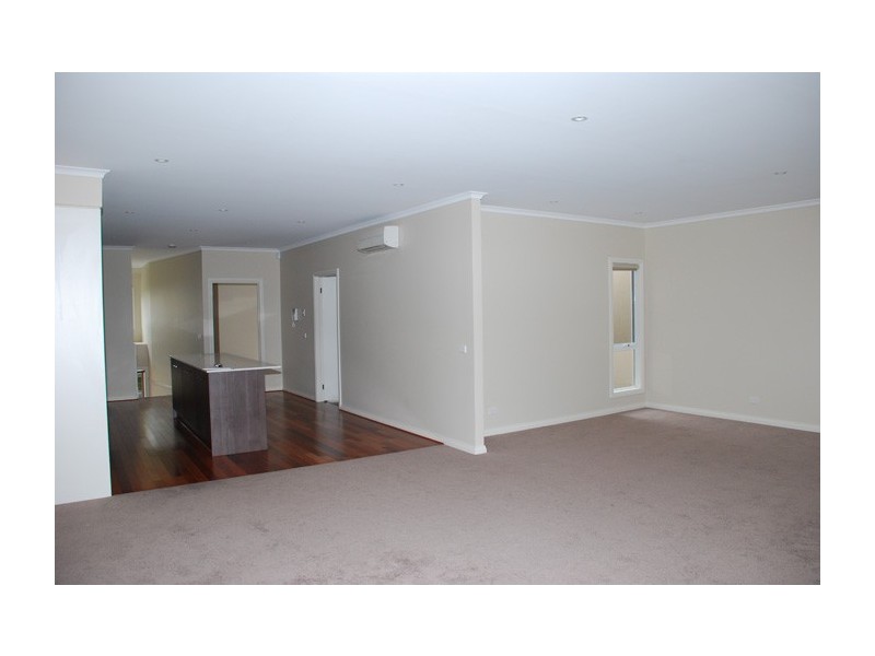 30 Salamander Terrace, Shepparton VIC 3630