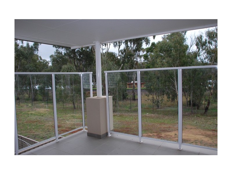 30 Salamander Terrace, Shepparton VIC 3630