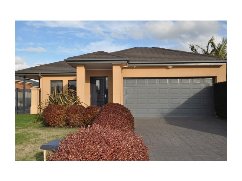 7 Lewis Court, Mooroopna VIC 3629