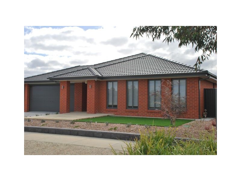 12 Gum Road, Shepparton VIC 3630