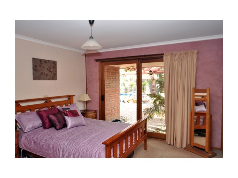 12 Isaacs Street, Mooroopna VIC 3629
