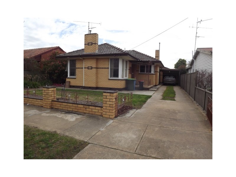 5 Oak Street, Shepparton VIC 3630