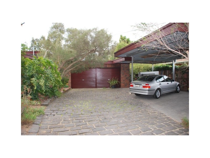 12 Furphy Avenue, Kialla VIC 3631