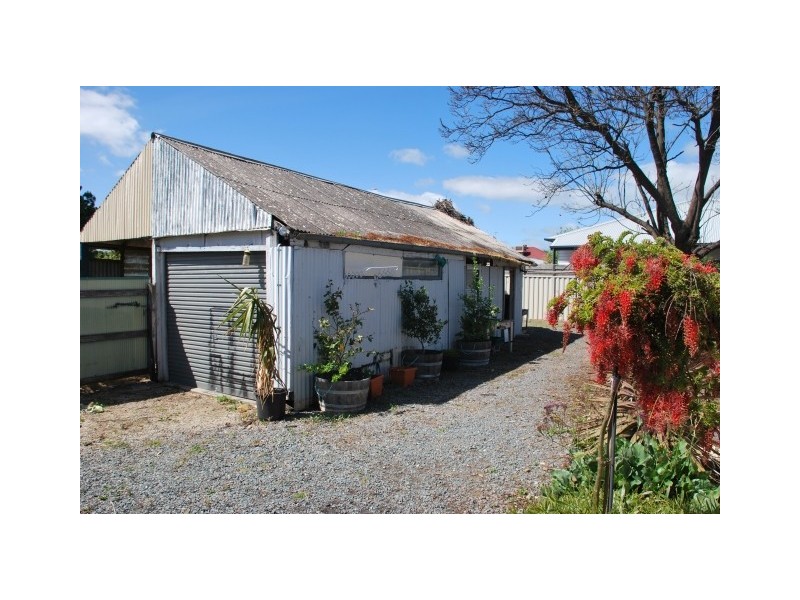 208 Balaclava Road, Shepparton VIC 3630