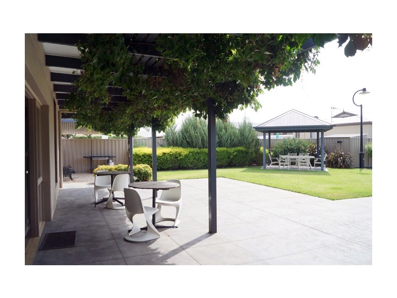 96-106 Elsie Jones Drive, Mooroopna VIC 3629