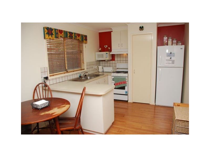 3/6 Helmer Street, Mooroopna VIC 3629