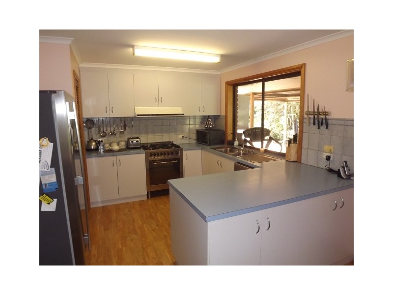 813 Fuzzard Road, Waaia VIC 3637