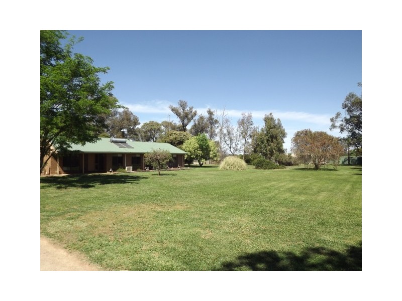 813 Fuzzard Road, Waaia VIC 3637