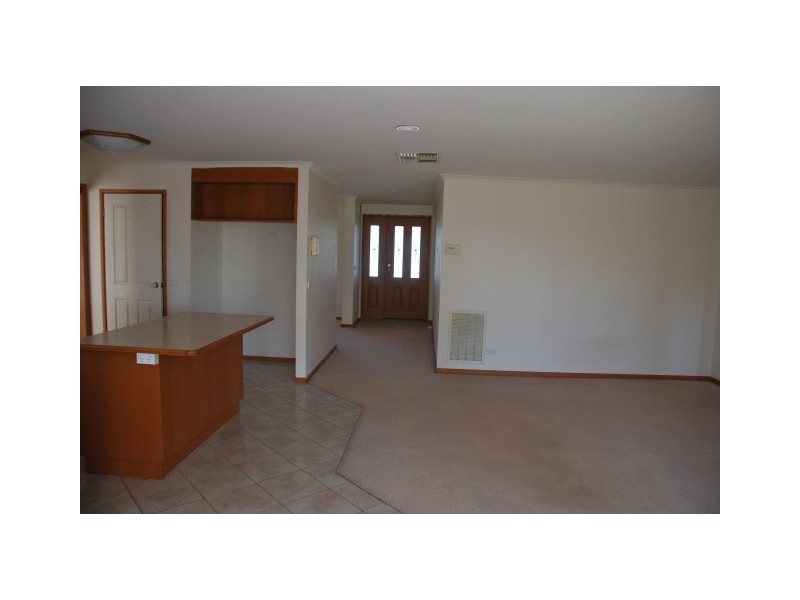 95 Parkside Drive, Shepparton VIC 3630