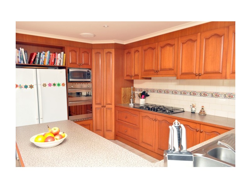 9 Lauriston Court, Kialla VIC 3631