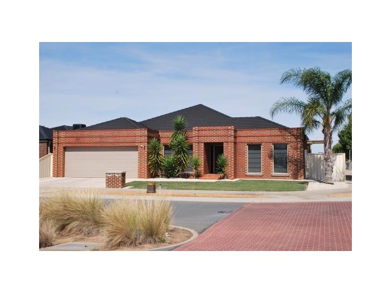 2 Pontiac Avenue, Shepparton VIC 3630