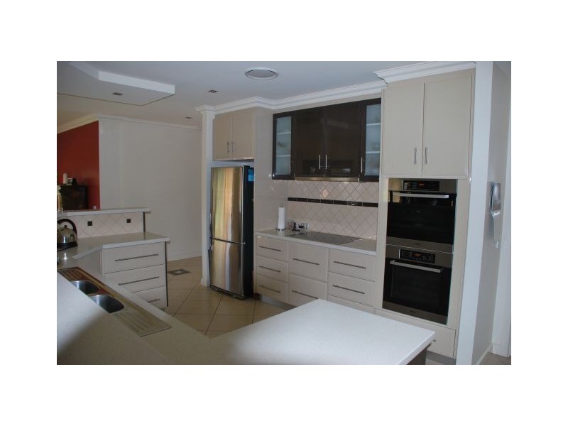 2 Pontiac Avenue, Shepparton VIC 3630