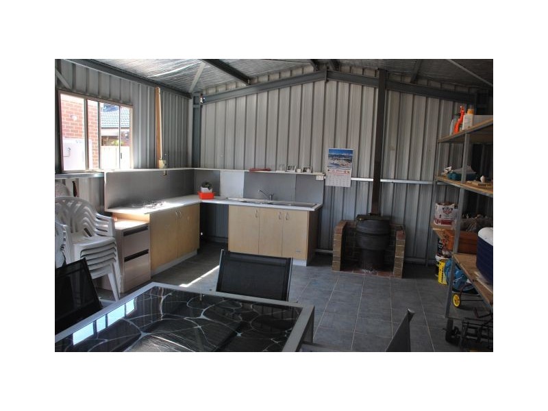 2 Pontiac Avenue, Shepparton VIC 3630