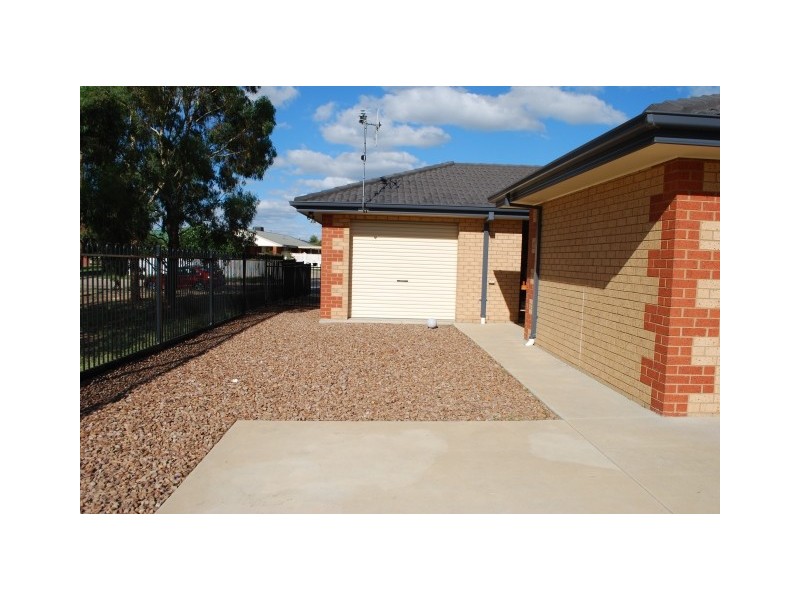 10 Streeton Drive, Shepparton VIC 3630