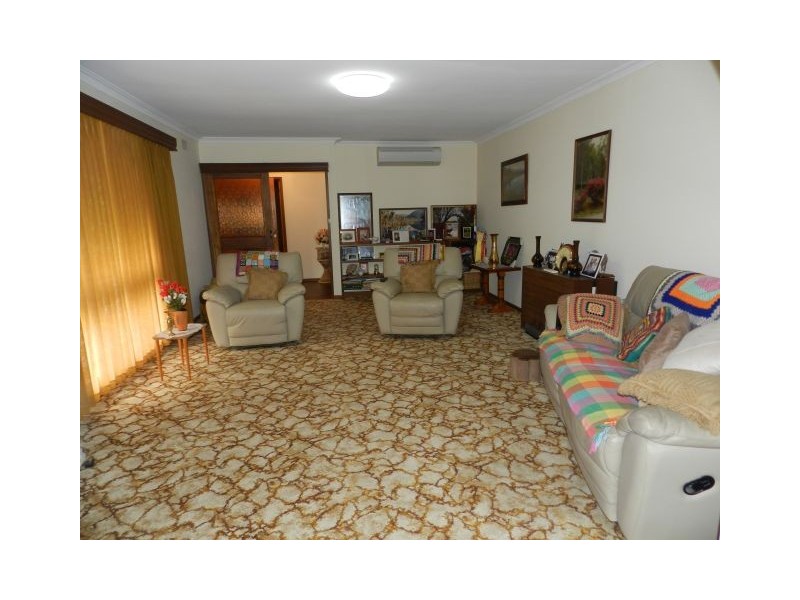 8 Service Road, Kialla West VIC 3631