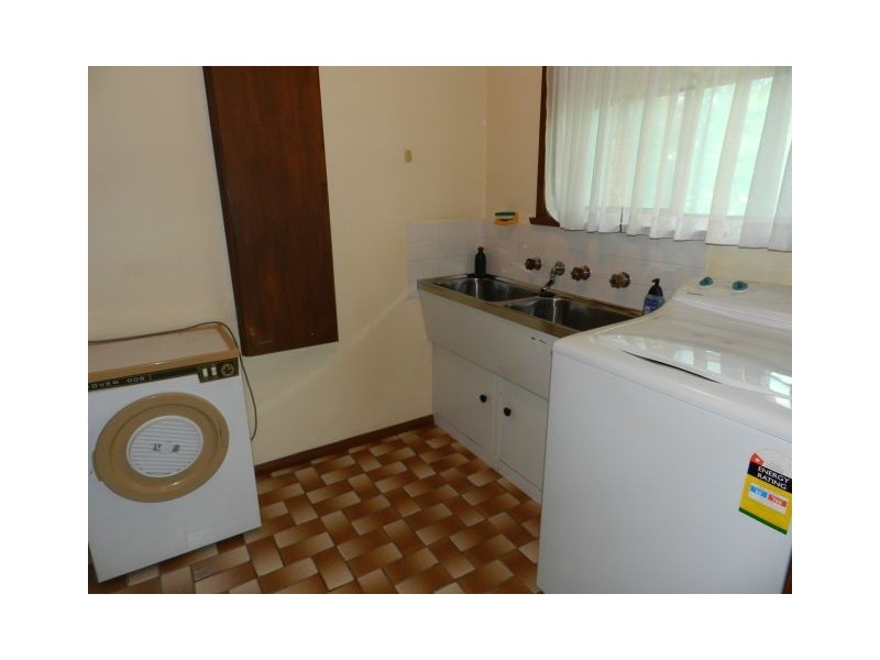 8 Service Road, Kialla West VIC 3631