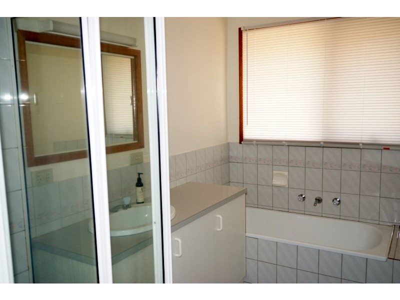 21 Baker Crescent, Mooroopna VIC 3629