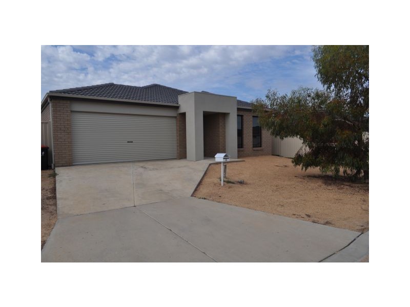 10 Mozart Avenue, Shepparton VIC 3630