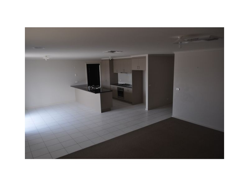 10 Mozart Avenue, Shepparton VIC 3630